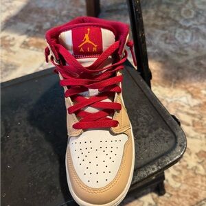 Jordan Sneakers Red and Tan High-Top Classic